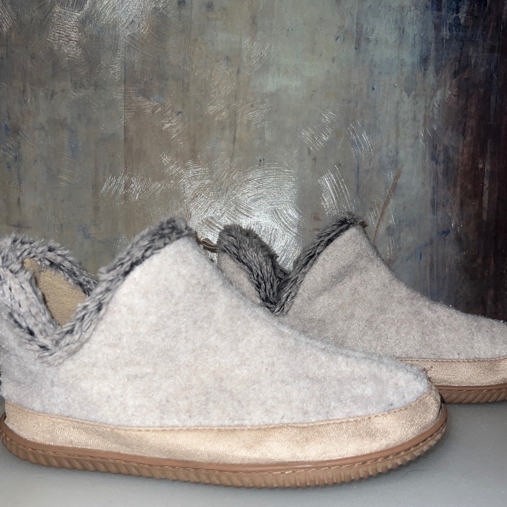 Dluxe by Dearfoams Slipper Boots Womens XL 11-12 Cream Good Faux Fur Trim Fleece